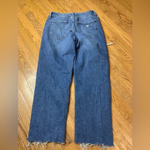 GUESS Los Angeles Distressed Wide Leg Raw Hem Jeans - Size 27 - Picture 2 of 11